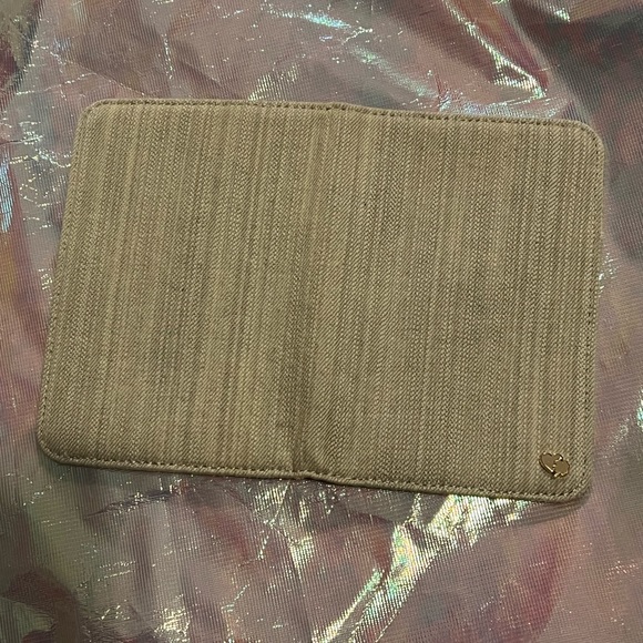 Stoney Clover Lane denim passport case and luggage tag set (both included) - Picture 4 of 8